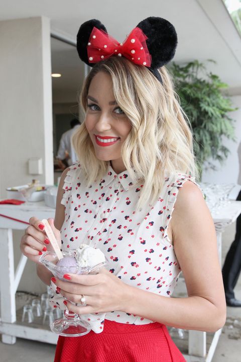 Celebs Eating Ice Cream - National Ice Cream Day Stars Eating Popsicles ...