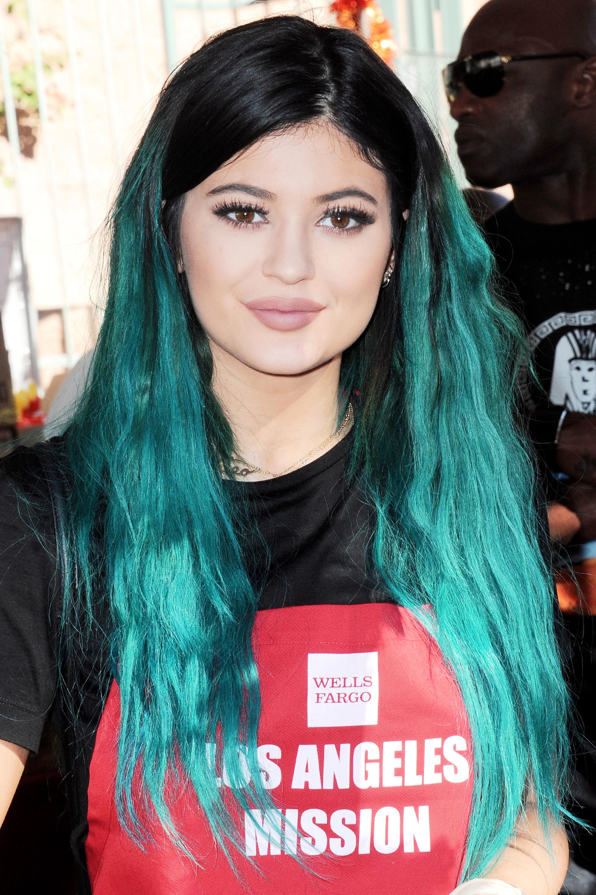 kylie jenner medium hairstyle