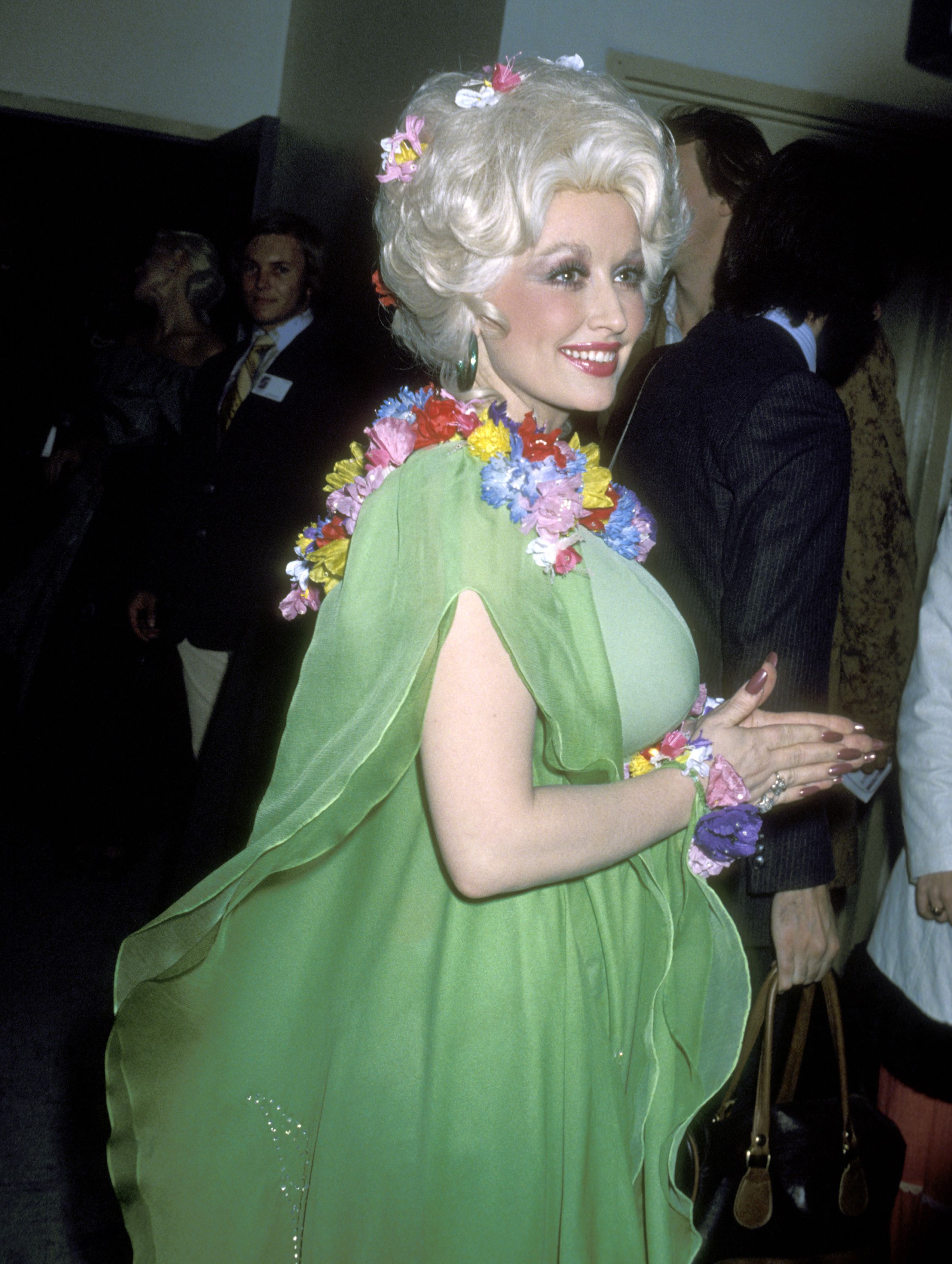 Dolly Parton Best Outfits Style