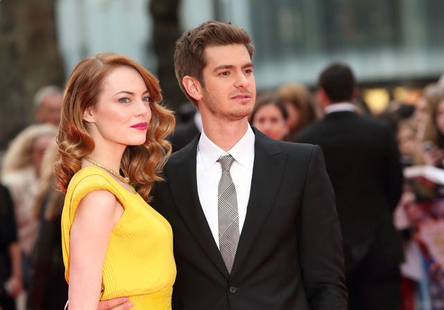 Emma Stone and Andrew Garfield Walking in London - Emma Stone-Andrew ...