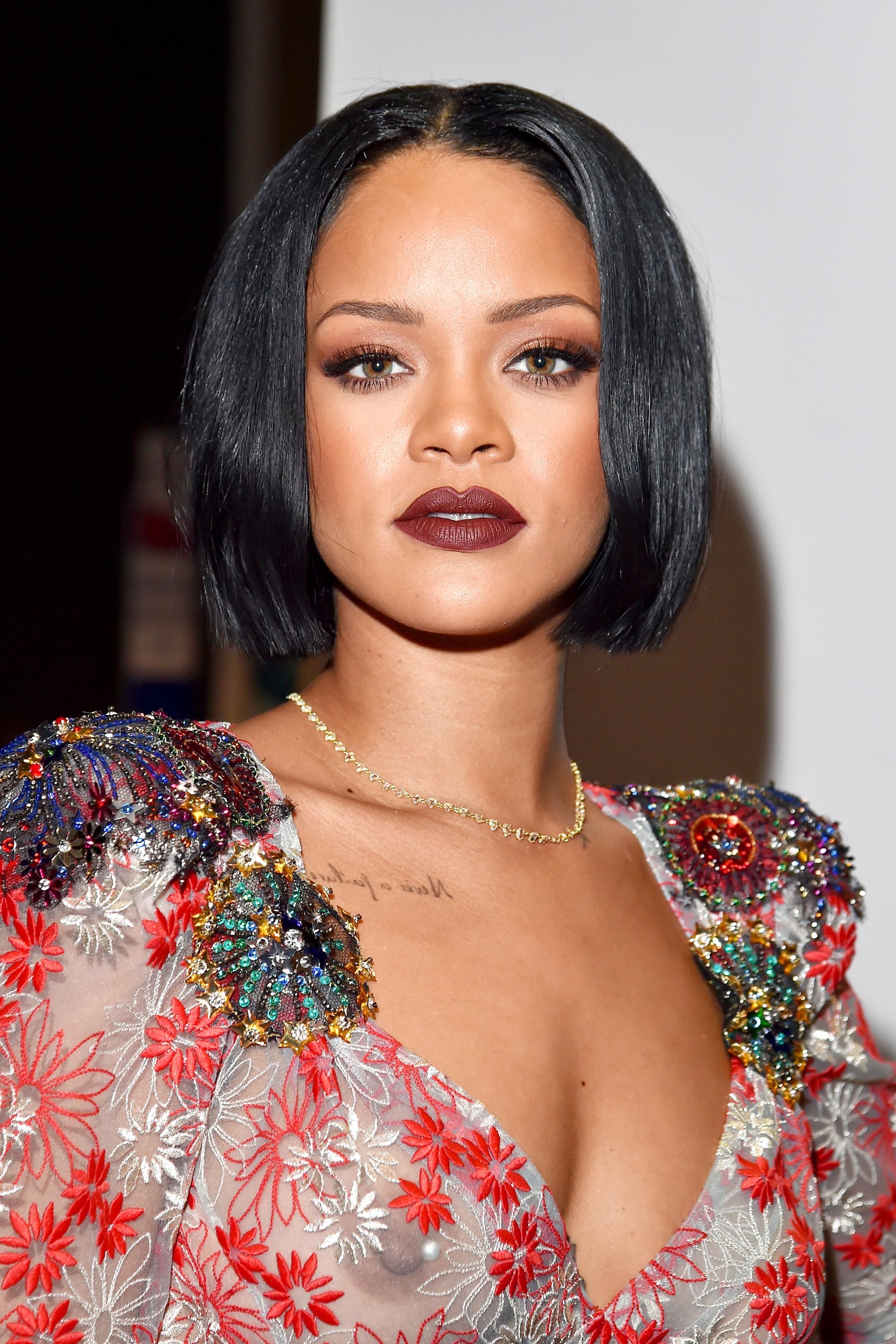 50 Best Rihanna Hairstyles Our Favorite Rihanna Hair Looks