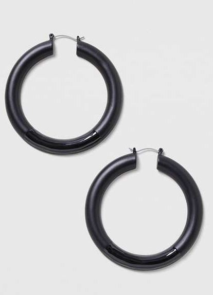<p>Topshop Chunky Black Hoop Earring, $18; <a href="http://us.topshop.com/en/tsus/product/bags-accessories-1702229/jewelry-70524/chunky-black-hoop-earrings-5657608?bi=40&amp;ps=20">topshop.com</a></p>