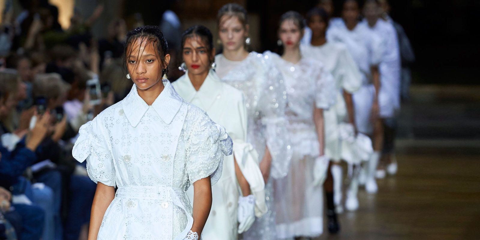 〓Simone Rocha〓 white×blue エンブロイダリー スカート 〓Simone Rocha〓 white×blue エンブロイダリー スカート - メルカリ