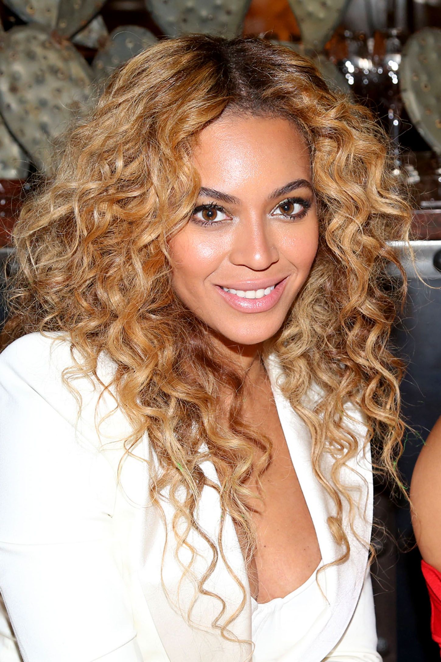 Beyonce Knowles Long Curly Hairstyle - Hairstyles