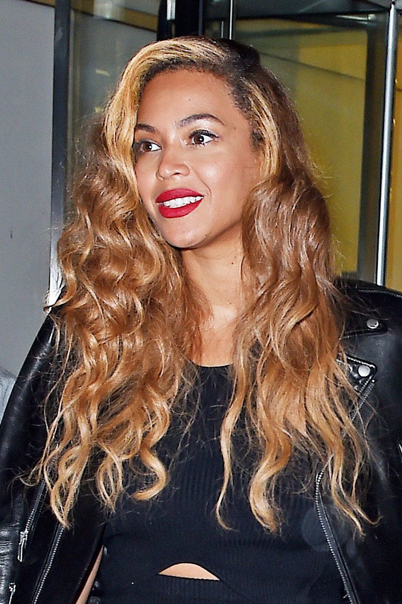 Beyonce Knowles Long Wavy Curly Hairstyle - Hairstyles Weekly