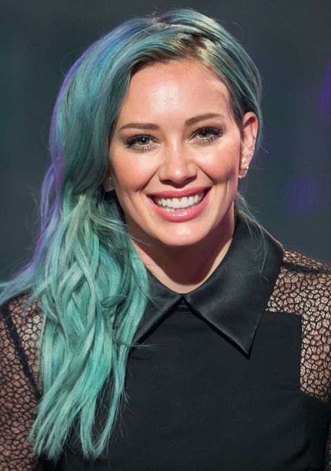 Hilary Duff Hair Evolution - Hilary Duff Critiques 15 Years of Her ...