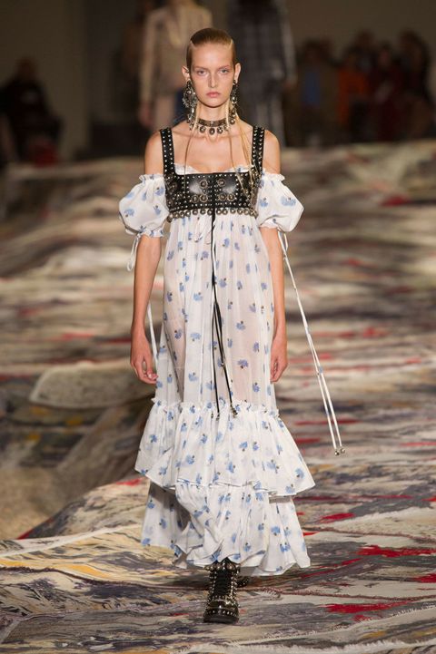 45 Looks From the Alexander McQueen Spring 2017 Show - Alexander ...