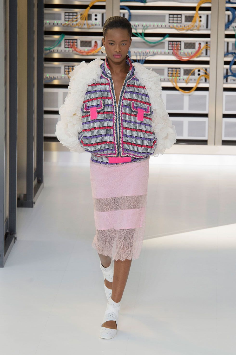 Halsey arrives for the Chanel ready-to-wear Spring/Summer 2023 fashion  collection presented Tuesday, Oct. 4, 2022 in Paris. (Photo by Vianney Le  Caer/Invision/AP Stock Photo - Alamy