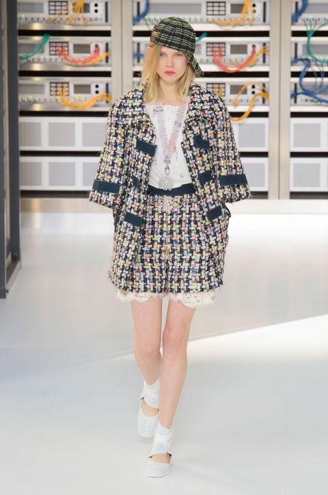 86 Looks From the Chanel Spring 2017 Show - Chanel Runway Show at Paris ...
