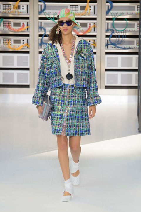 86 Looks From the Chanel Spring 2017 Show - Chanel Runway Show at Paris ...