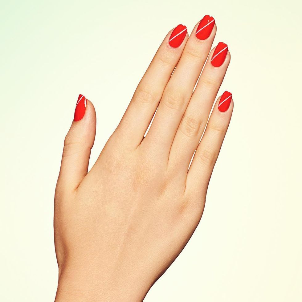 19 Easy Red Nail Designs - Nail Art Ideas for a Red Manicure