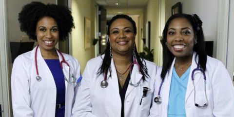 Black Women Fight Stereotypes With #WhatADoctorLooksLike