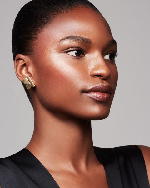<p>Bring out your eyes with a gold shadow applied across the lids and into the inner corner. Add to that one coat of mascara. "There aren't many things sexier than a natural-looking, all-over radiance," says Melluso.</p>