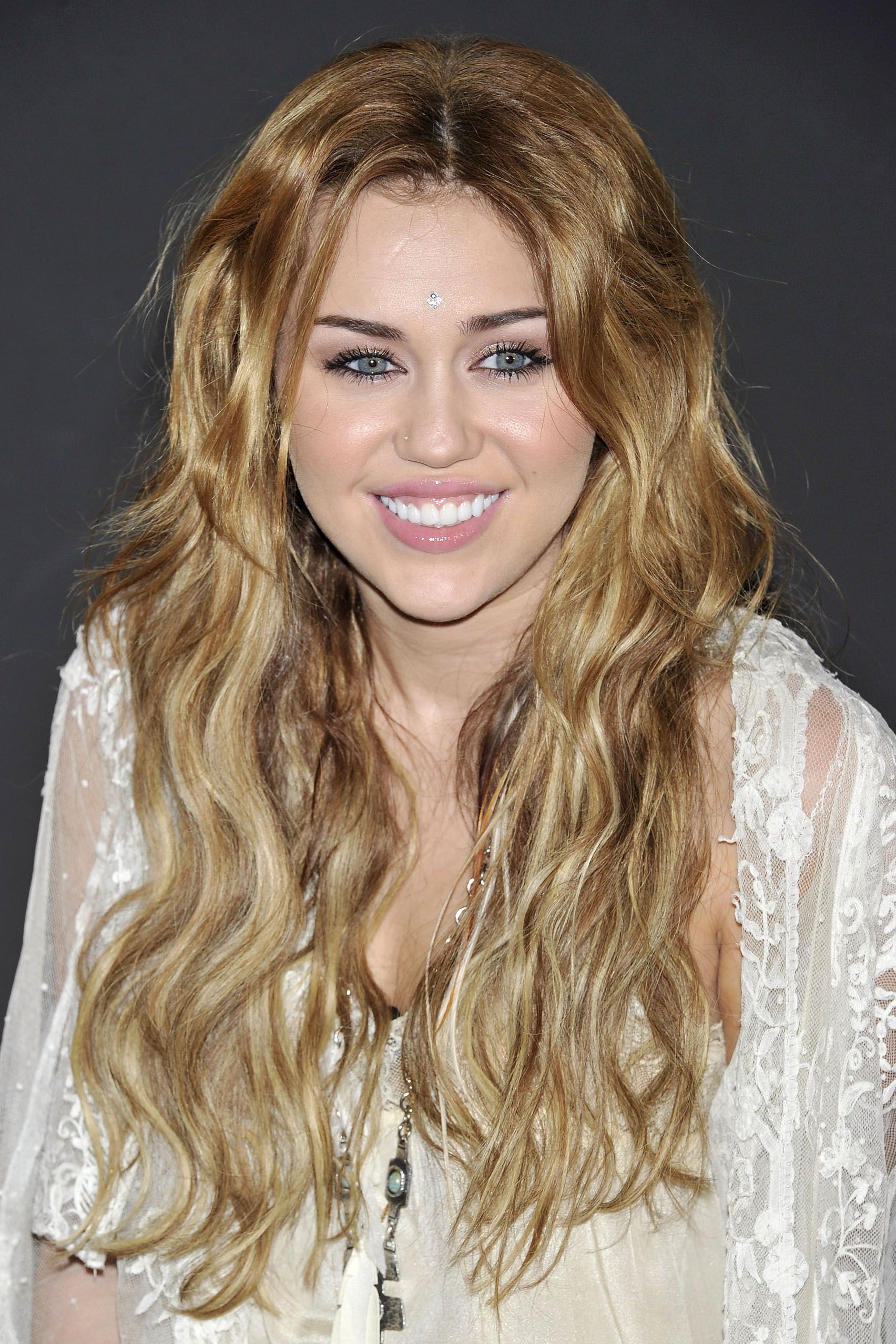 Miley Cyrus Pics With Long Hair Home Design Ideas