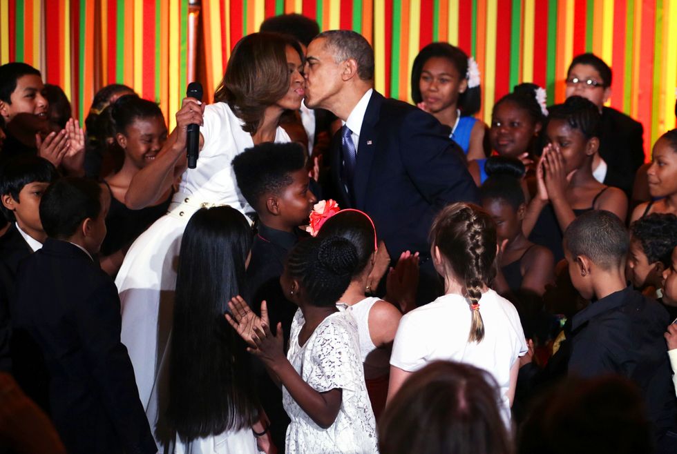 All Of The Obamas Cutest Moments Michelle And Barack Obama Photos 9947