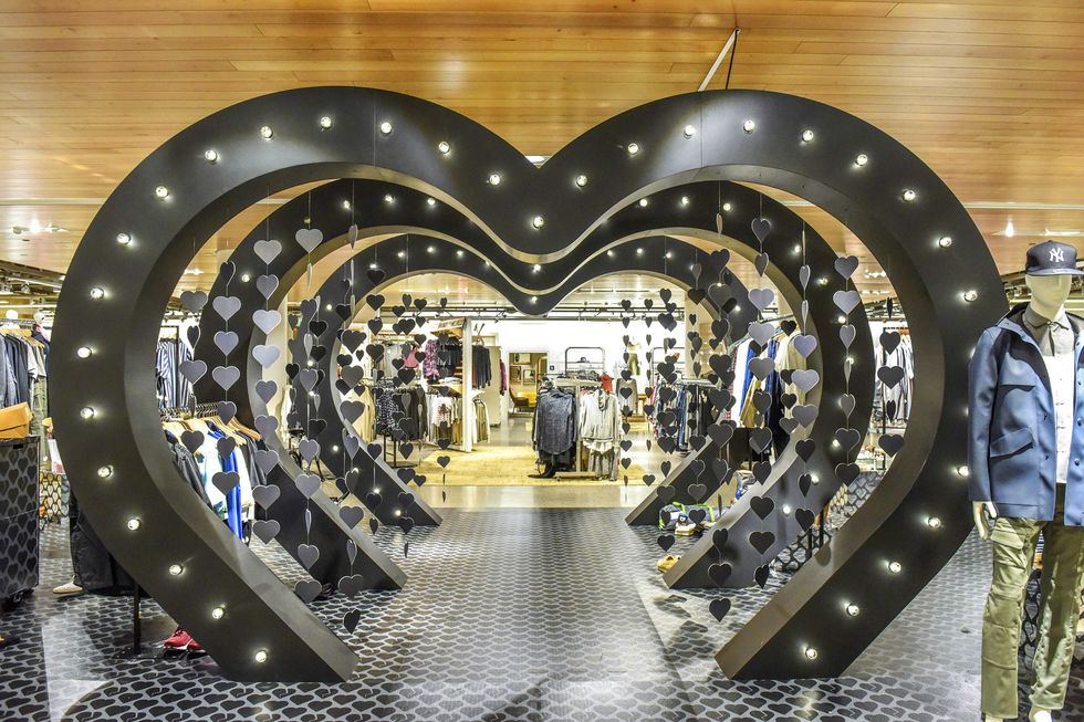 How Louis Vuitton Won Me Over with Experiential Retail (experience