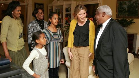 Photos Of Malia And Sasha Obama S First White House Visit In