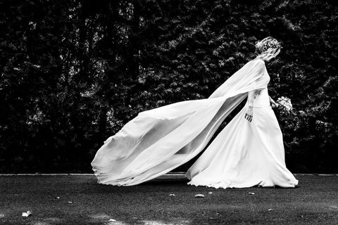 Style, Monochrome photography, Monochrome, Black-and-white, Gown, Wedding dress, Tar, Costume design, Haute couture, Bridal clothing, 