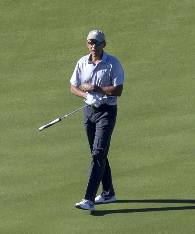 obama-golfing