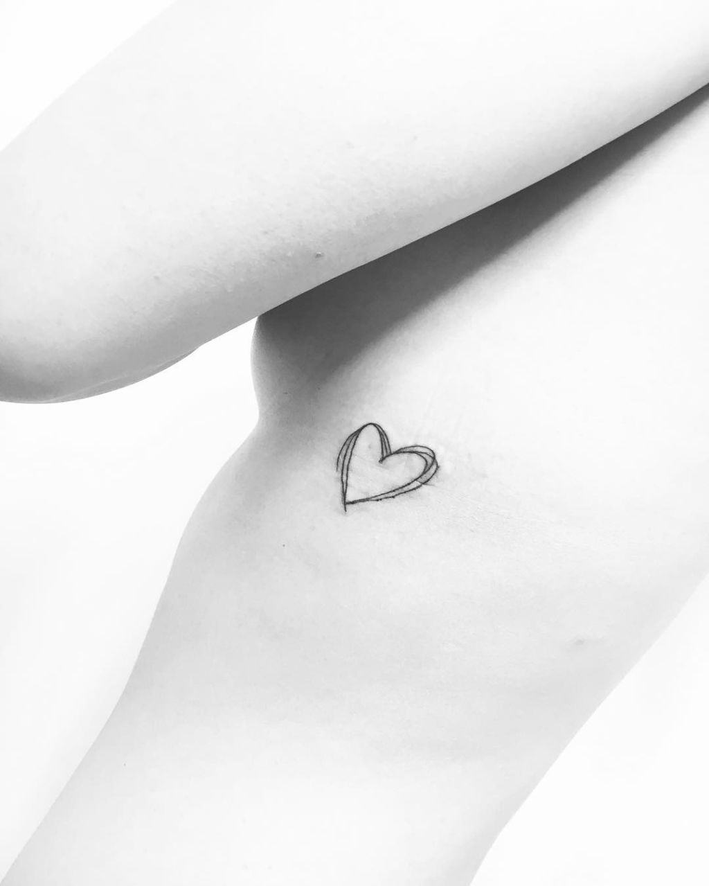 Minimalism Heart tattoo women - Dasha's work