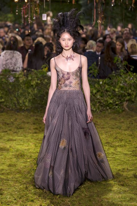 All the Looks From the Dior Spring-Summer Couture 2017 Collection