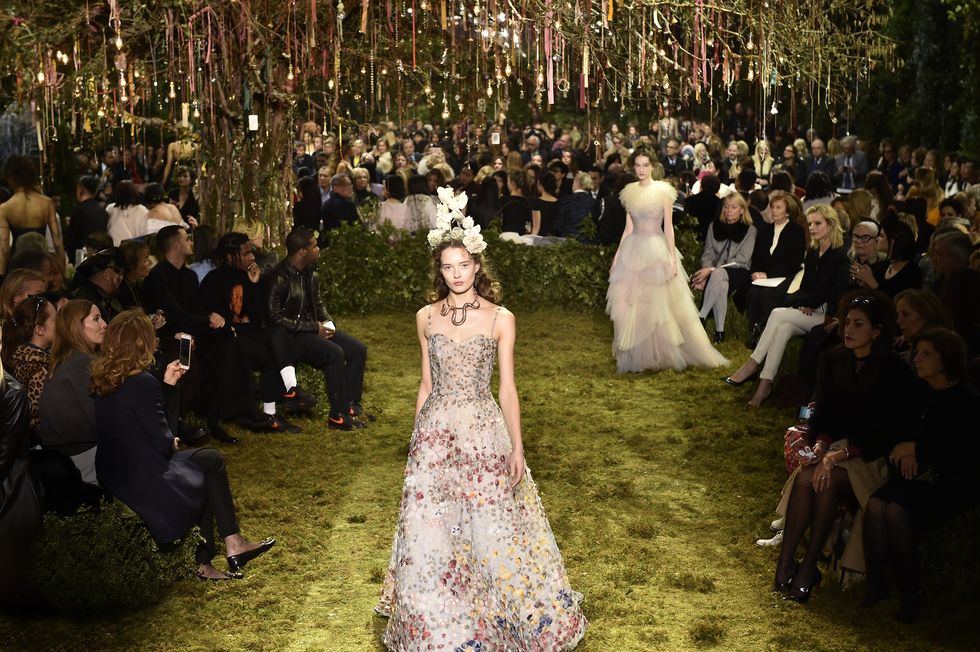 This Dior Couture Dress Took 450 Hours to Make