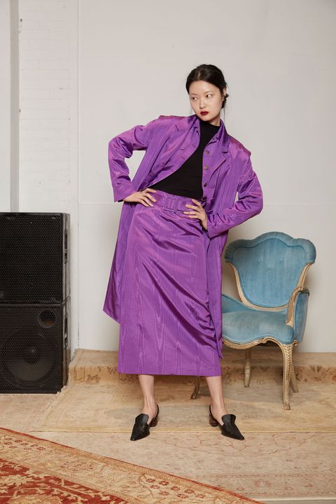 Sleeve, Purple, Magenta, Formal wear, Violet, One-piece garment, Vintage clothing, Fashion design, Fashion model, Day dress, 