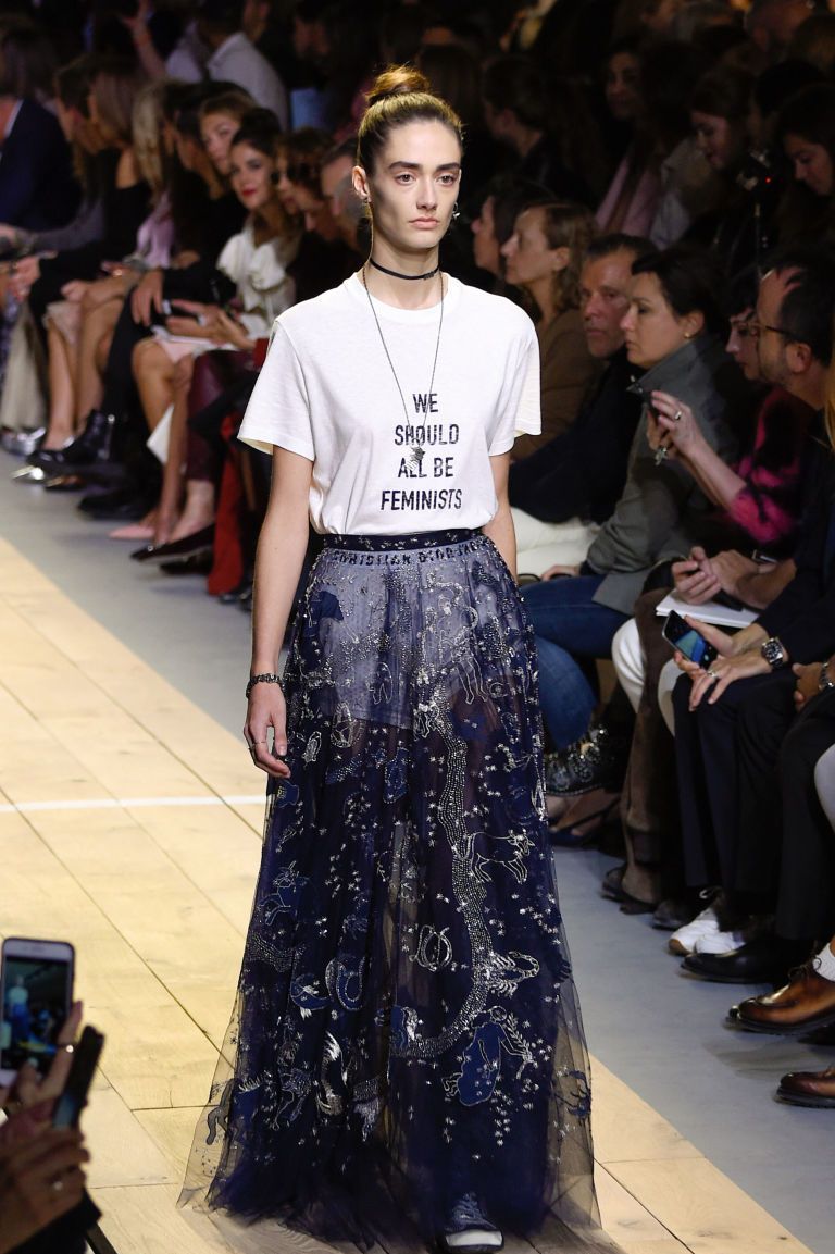 dior we should all be feminist t shirt