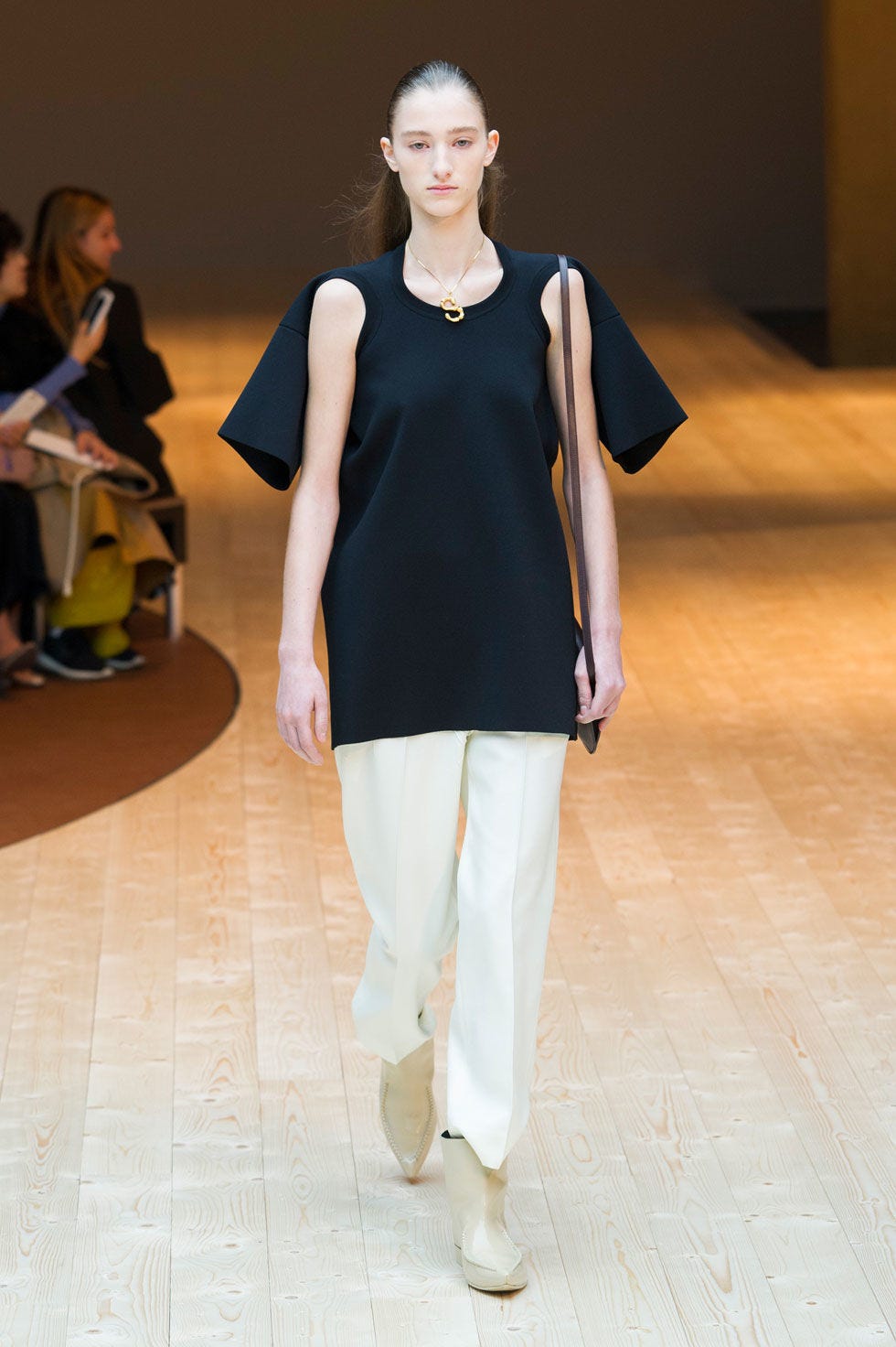 40 Looks From Céline Fall 2017 PFW Show - Céline Runway at Paris Fashion Week 40 Looks From Céline Fall 2017 Pfw Show - Céline Runway At Paris Fashion Week