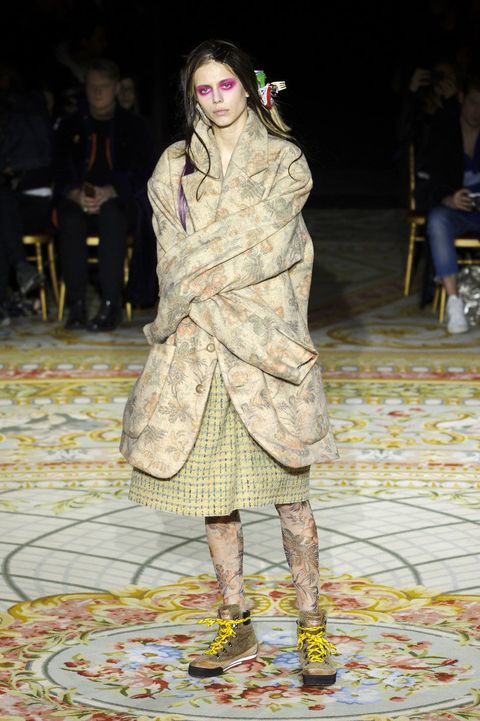 69 Looks From Vivienne Westwood Fall 2017 PFW Show - Vivienne Westwood ...