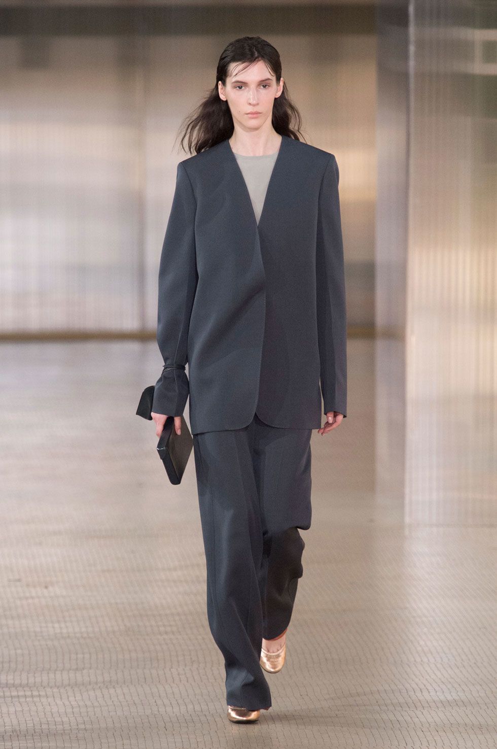 35 Looks From Lemaire Fall 2017 PFW Show - Lemaire Runway at Paris