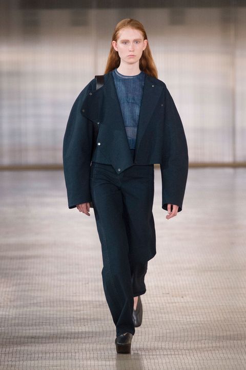 35 Looks From Lemaire Fall 2017 PFW Show - Lemaire Runway at Paris ...