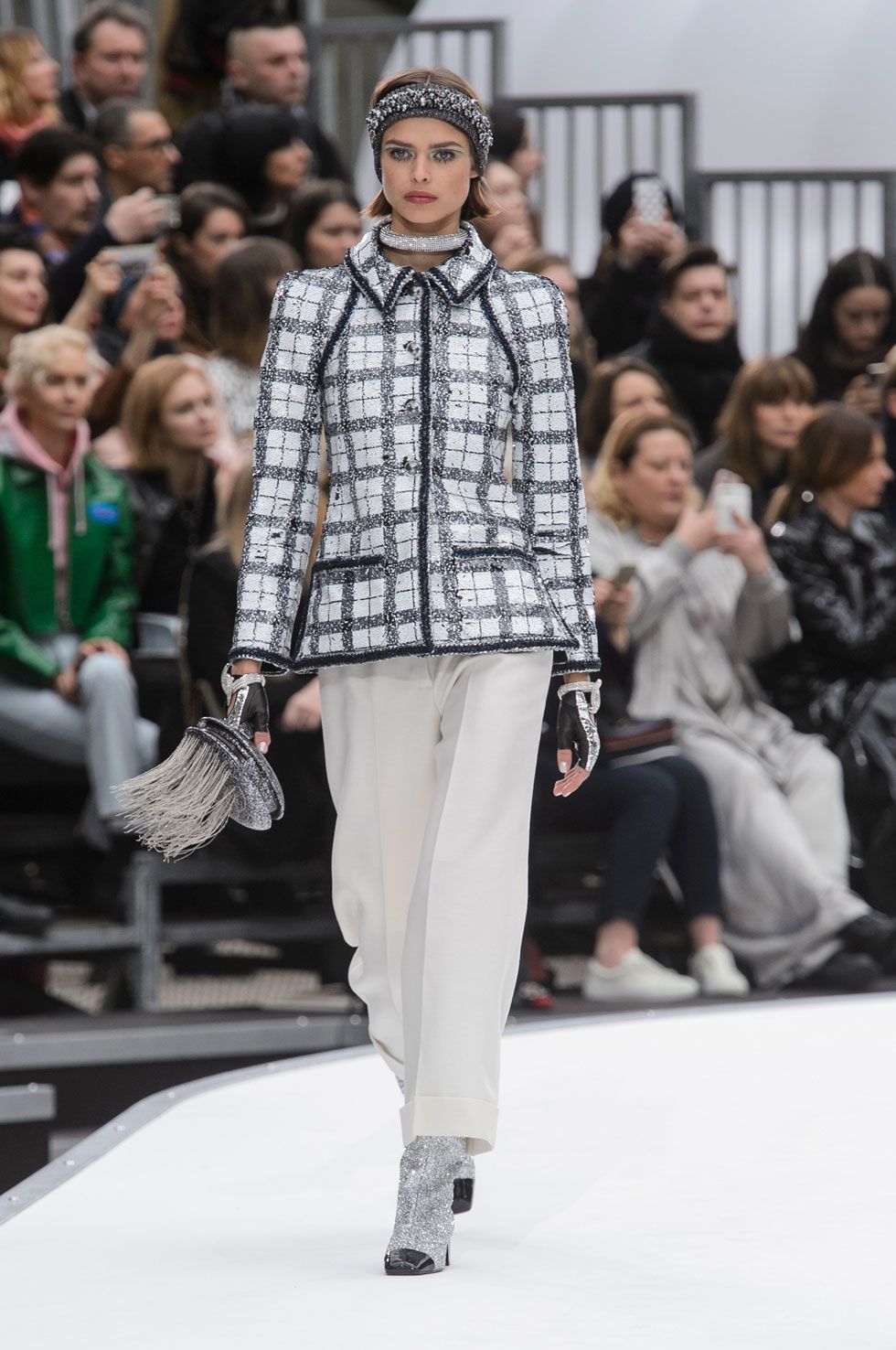 See the complete Chanel Fall 2017 Ready-to-Wear collection.