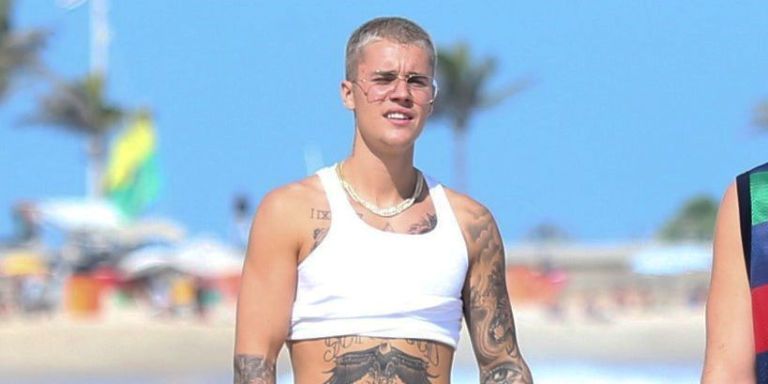 Justin Bieber In Male Crop Top On Brazil Beach Justin