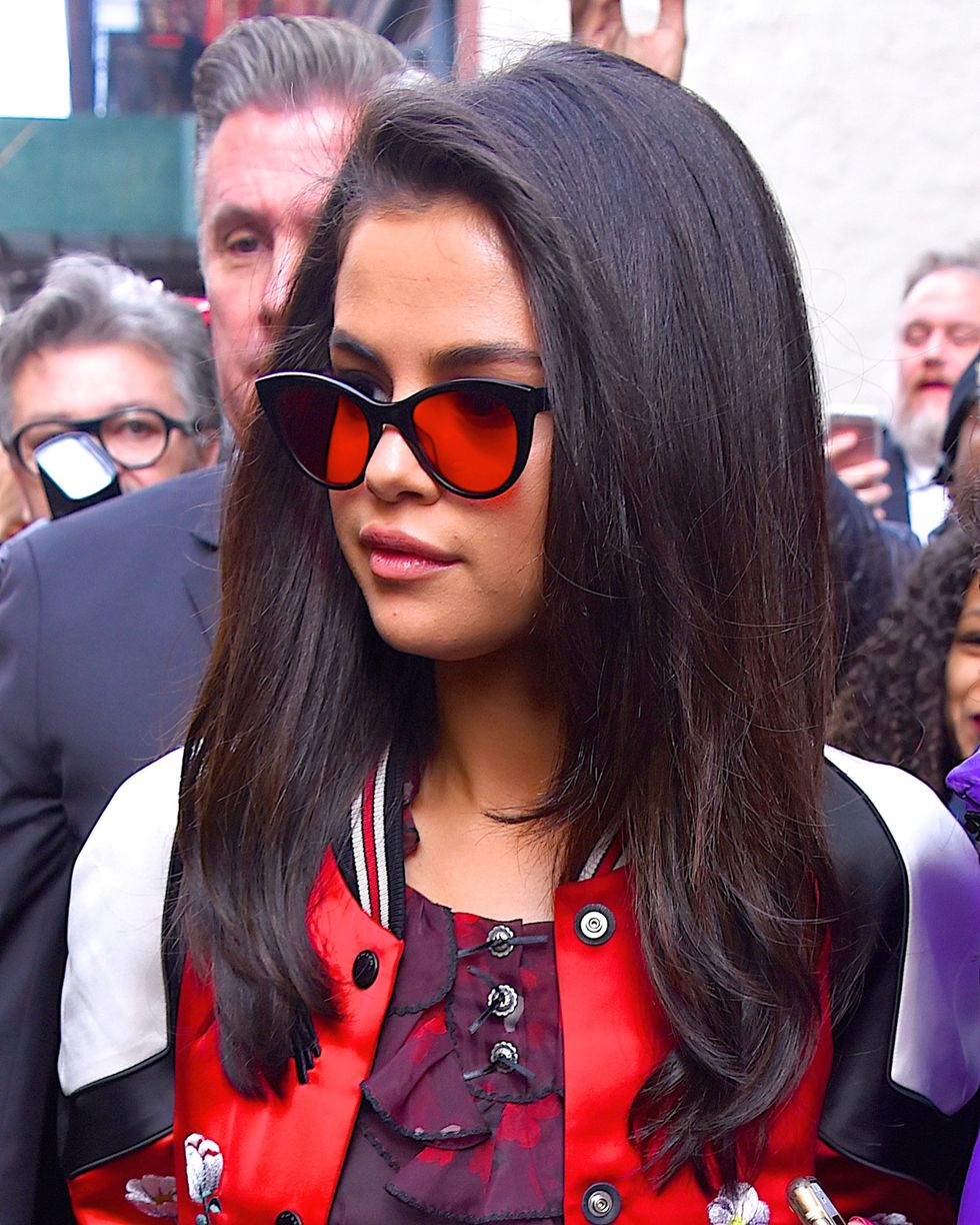 Best Selena Gomez Hairstyles - 32 Hair Ideas From Selena Gomez