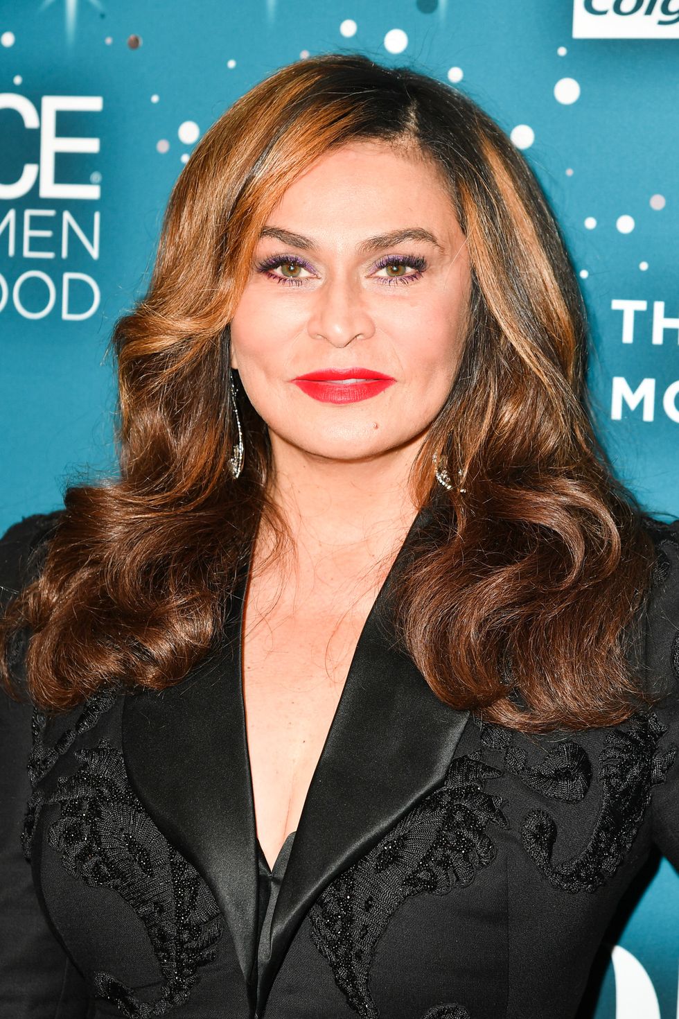 <p>Beyoncé may be queen, but her mother's chunky caramel highlights are it.&nbsp;</p>