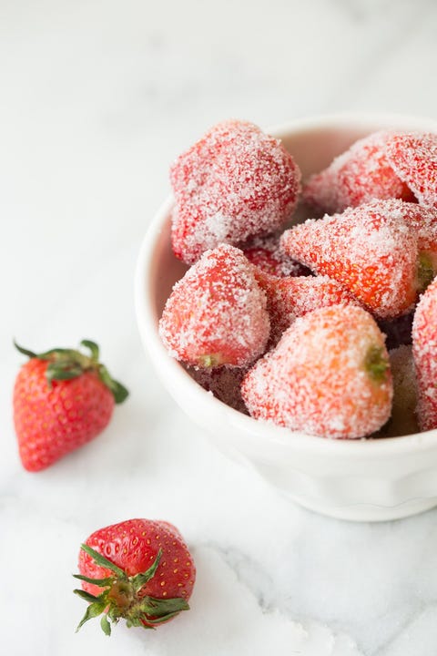 Drunken Strawberries <p>Fruit infused with wine is still healthy, right? While you try to figure out the nutrition facts, nibble on these sugar-coated bites that will only take you five minutes to make. </p><p><em data-redactor-tag="em"></em><a href="https://julieblanner.com/drunken-strawberries/" target="_blank">Via Julie Blanner</a><br></p>