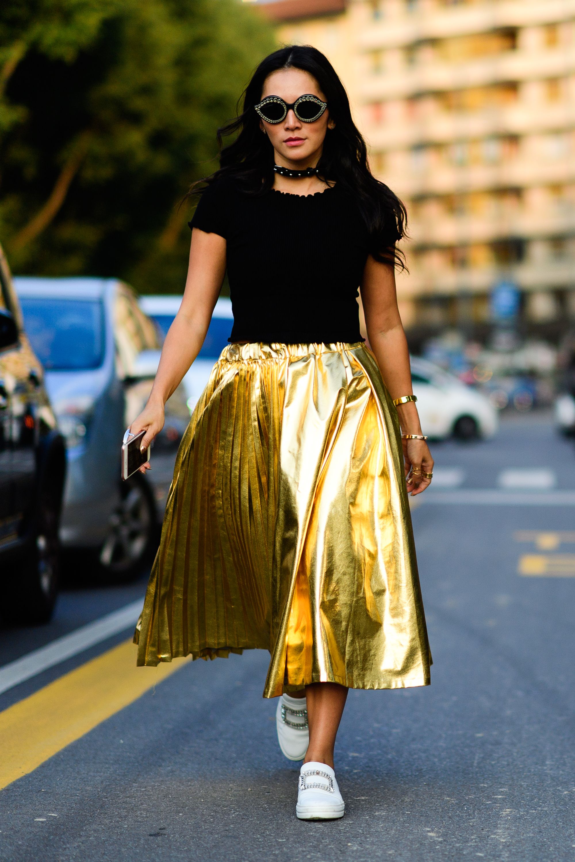 Metallic gold hotsell pleated skirt fashion