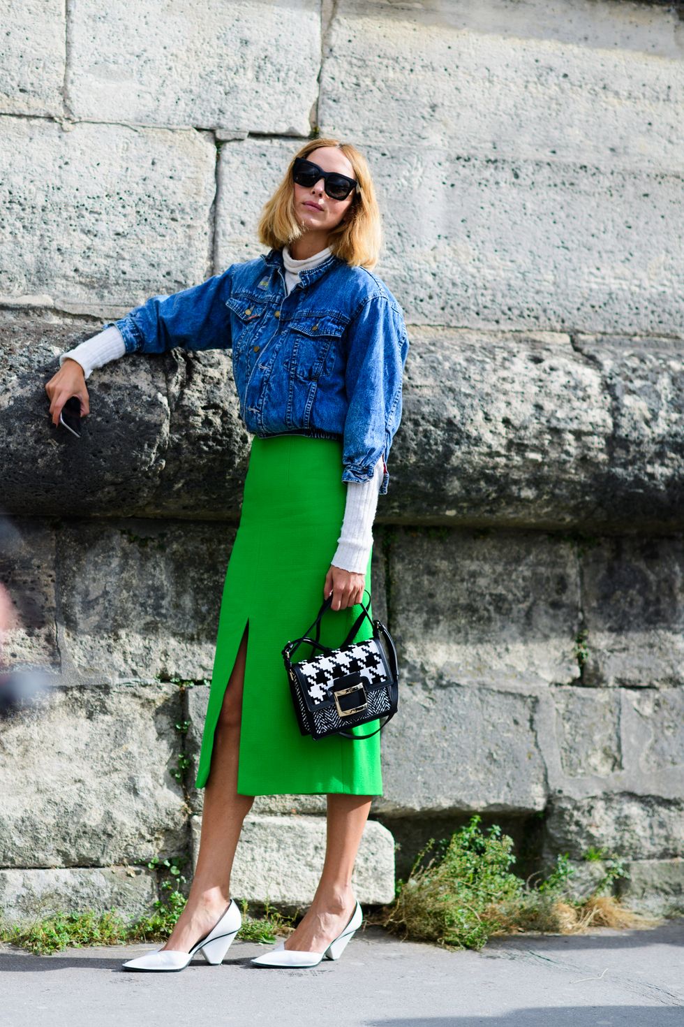 Outfit: Now or neon  Neon skirt, Fashion, Style
