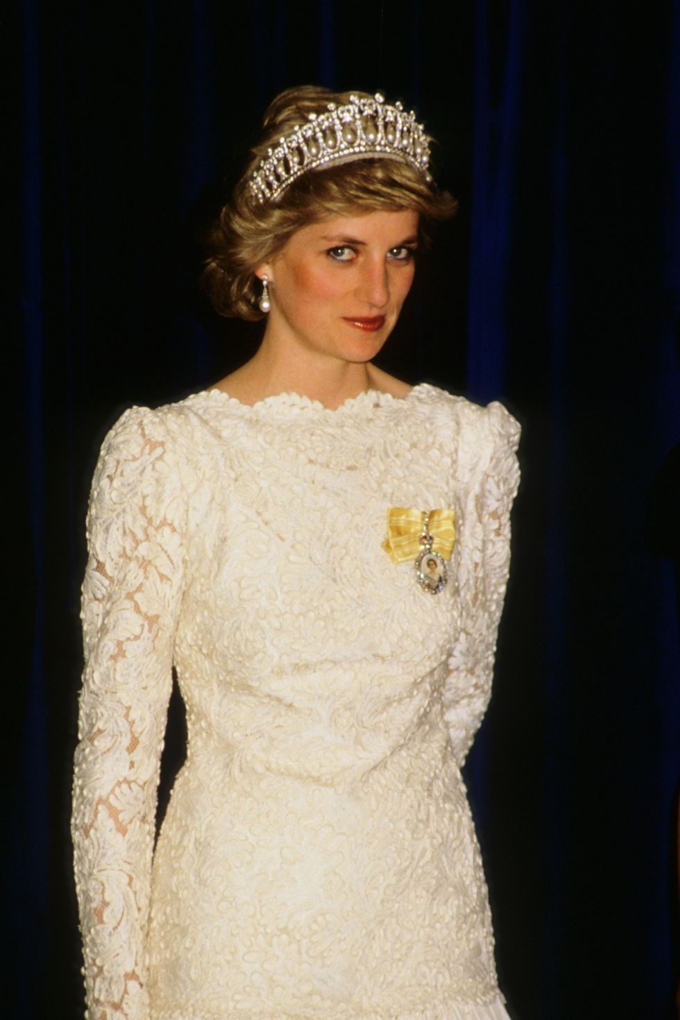 <p>Princess Diana had her daring style moments, but she knew how to be regal when the situation demanded.&nbsp;</p><p><strong data-redactor-tag="strong" data-verified="redactor">RELATED: </strong><a href="http://www.redbookmag.com/life/a47488/kate-middleton-princess-dianas-favorite-tiara/" target="_blank" data-tracking-id="recirc-text-link"><strong data-redactor-tag="strong" data-verified="redactor">Kate Middleton Wears Princess Diana's Favorite Tiara In a New Royal Family Photo</strong></a> </p>