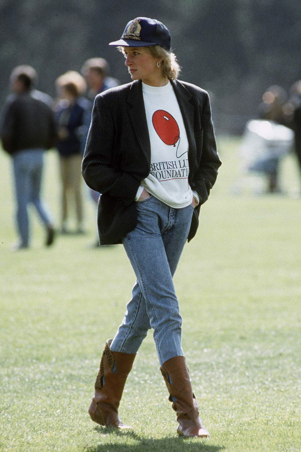 <p>Only Princess Diana could&nbsp;wear&nbsp;cowboy boots, a sweatshirt, and a blazer in a totally unconventional but effortlessly cool&nbsp;ensemble.&nbsp;</p>