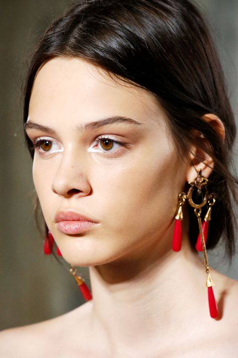 Hair and Makeup Looks From Paris Couture Runways - Paris Fashion Week ...