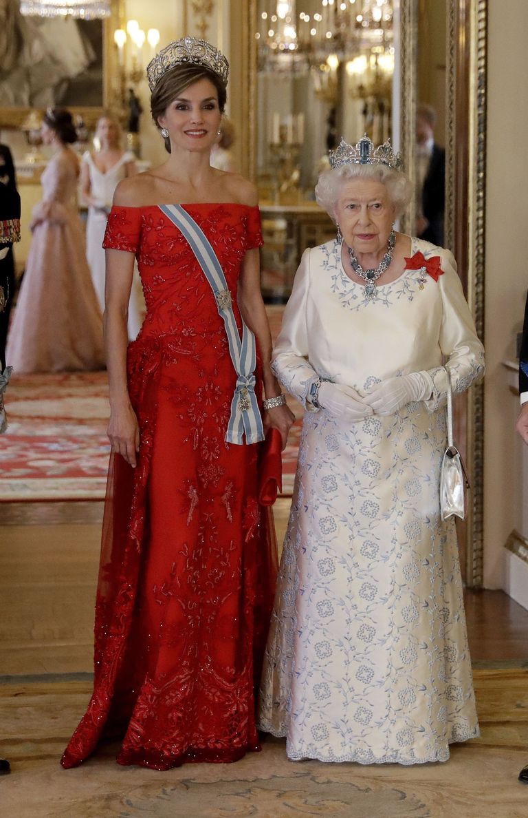 Kate Middleton Wears Princess Dianas Favorite Tiara To State Banquet