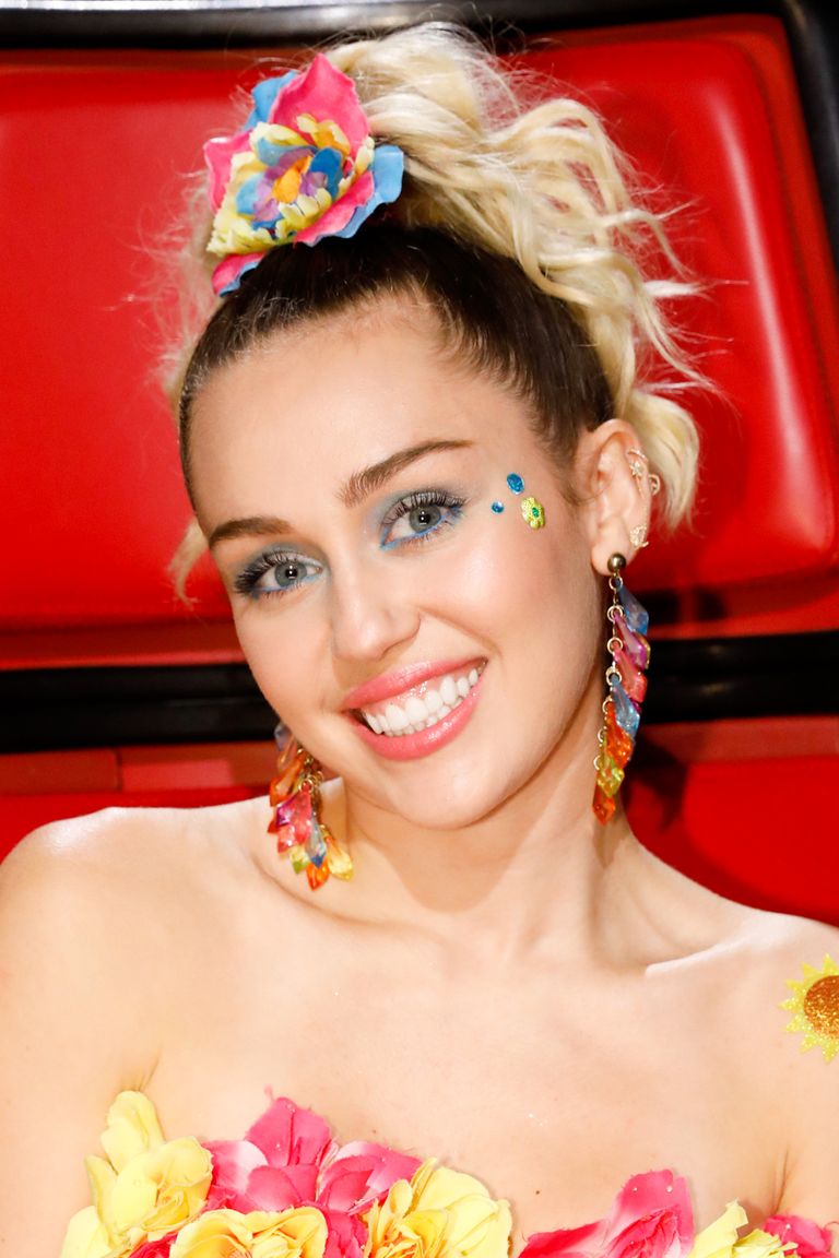 Miley Cyrus Best Hairstyles Of All Time 59 Miley Cyrus Hair Cuts And