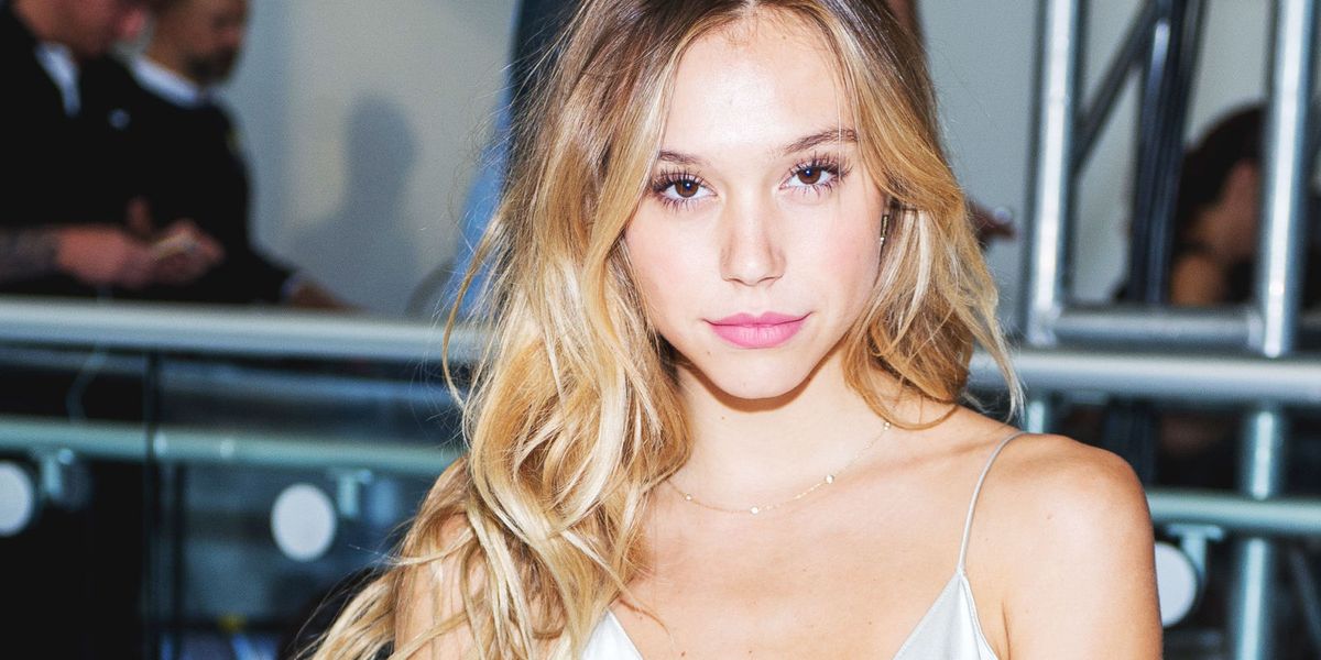 Alexis Ren Talks About Her Diet Working Out And Beauty Advice 