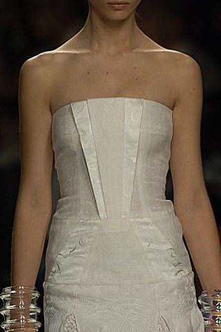 Byblos Spring 2007 Ready&#45;to&#45;wear Detail 0003