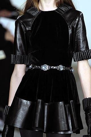 Christopher Kane Fall 2007 Ready&#45;to&#45;wear Detail &#45; 002