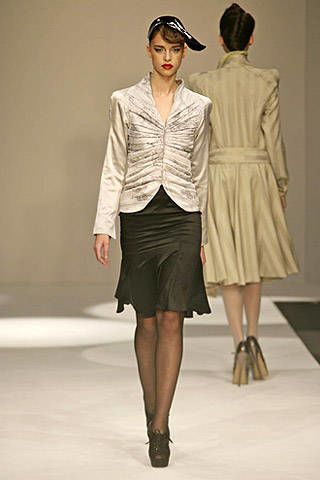Gavin Douglas Fall 2007 Ready&#45;to&#45;wear Collections &#45; 002