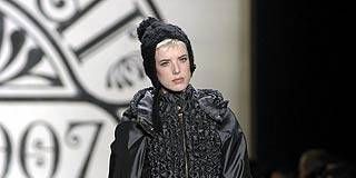 Anna Sui Fall 2007 Ready&#45;to&#45;wear Collections &#45; 001