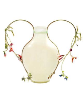 vase with silk flowers by Studio Wieki Somers